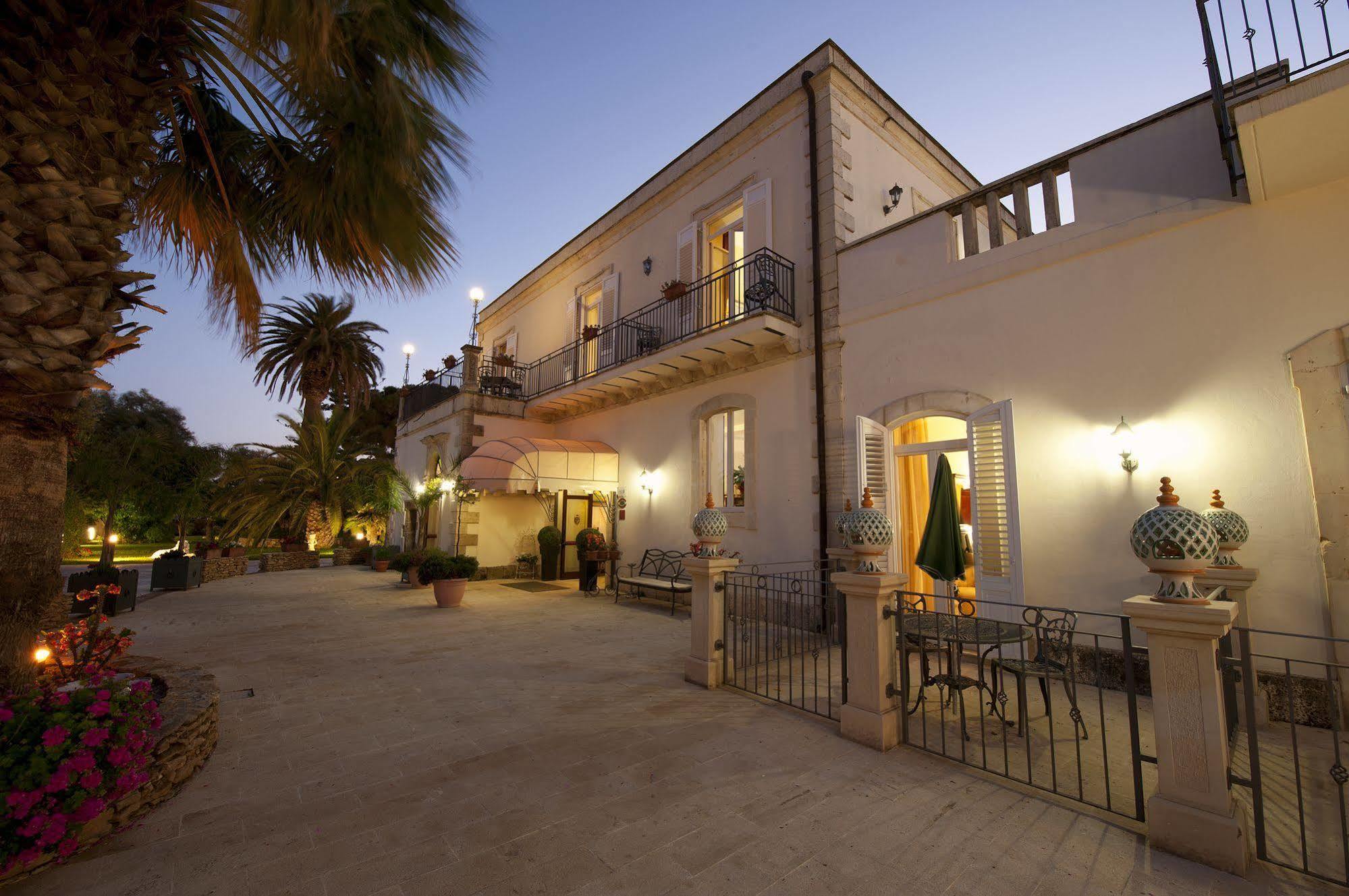 Charme Hotel Villa Principe Fitalia Fanusa Exterior foto